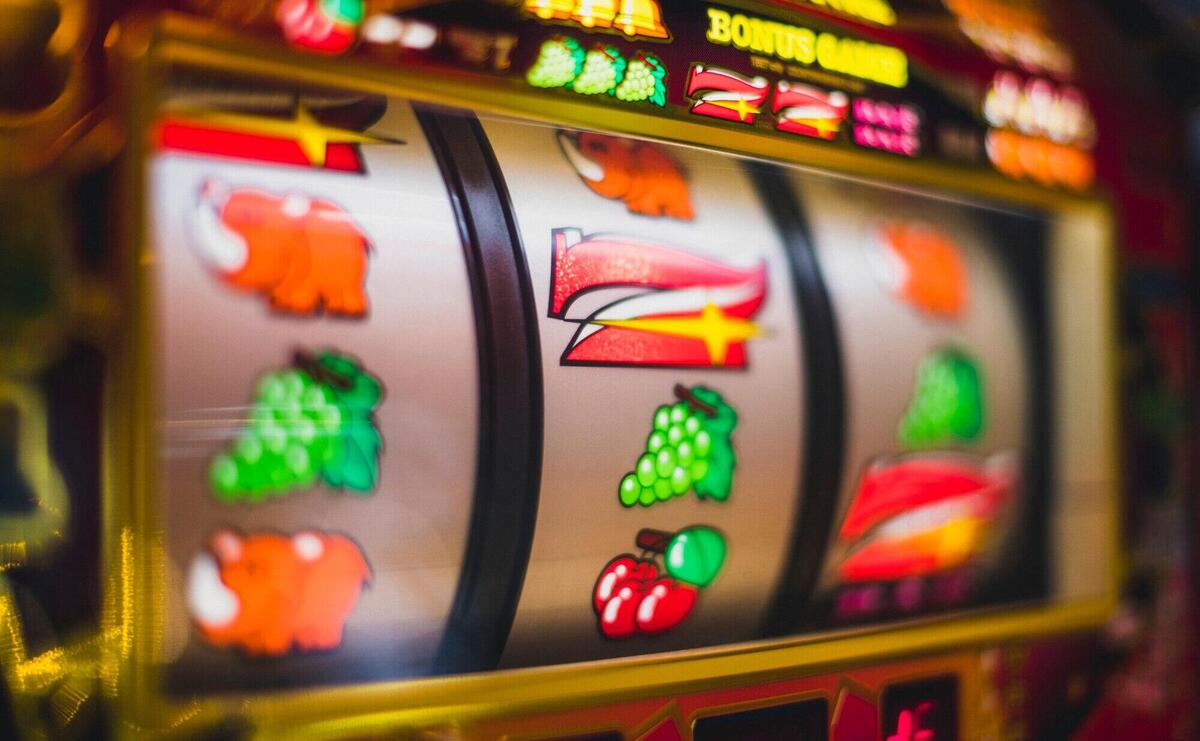 The Thrill of Online Slot Gambling: A Comprehensive Guide